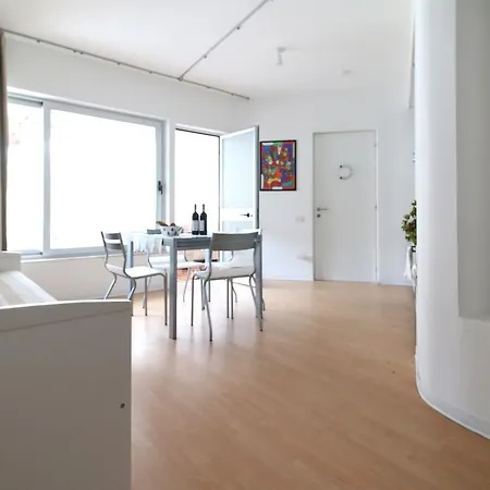 Vakantiehuis Holiday Home Isola Rossa