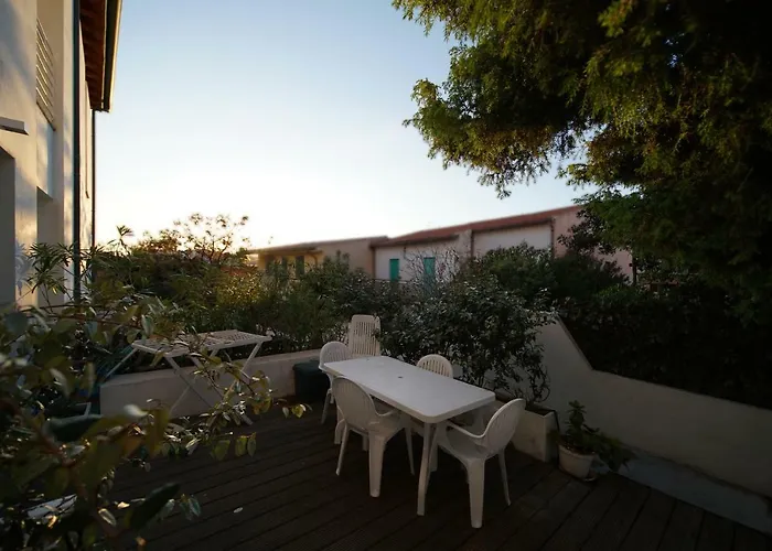 Holiday Home Isola Rossa *